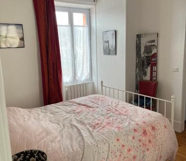 Saint-Christophe-du-Ligneron Apartment | Maison de Ville