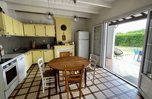 Saint Nazaire sur Charente House | Maison de Famille Idéalement Située