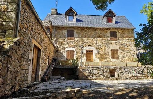 Saint-Saturnin House | Maison traditionnelle en Lozère