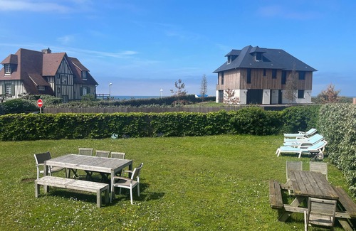Benerville-sur-Mer House | Maison à 50m de la Plage