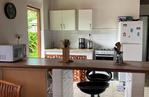 Pueu House | Maison à la Presquîle à 5 Minutes de la Plage