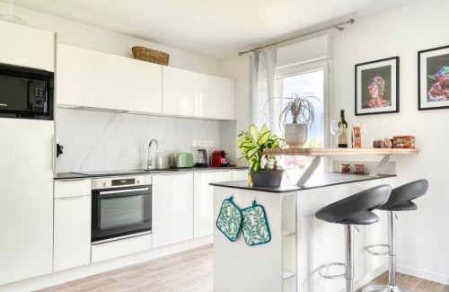 Cambes-en-Plaine Villa | Maison élégante entre Caen & mer