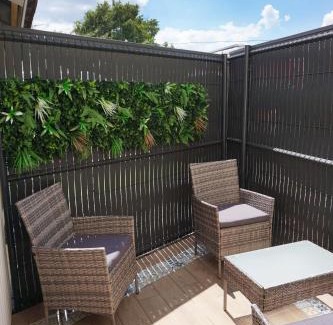 La Roche-sur-Yon House | Maison 2 chambres avec terrasse