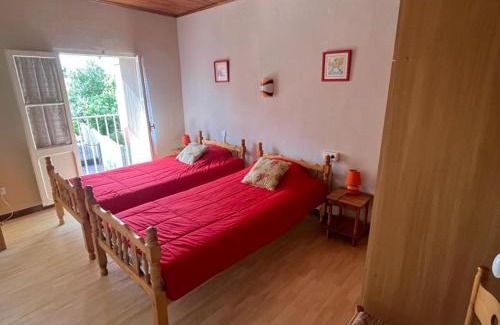 Saint-Andre House | Maison 2 chambres à Saint-André, proche plages et Espagne, terrasse spacieuse, ménage inclus - FR-1-732-36