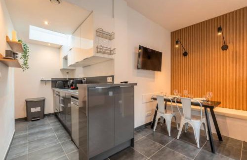 La Madeleine House | Maison 2 chambres proche du tram, parking gratuit