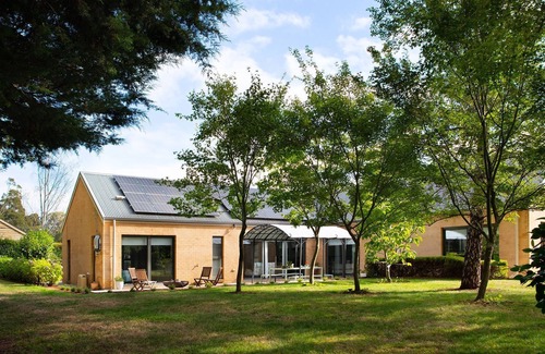 Trentham House | Maison 24 - Elegant 2 bedroom in Trentham