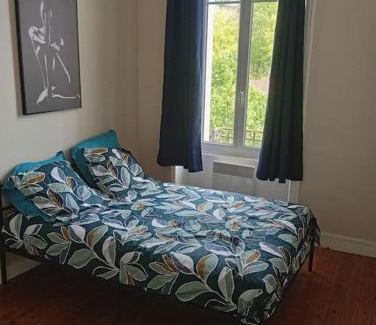 Montguyon House | Maison 3 lits jardinet Montguyon lac et plage a 5 mn