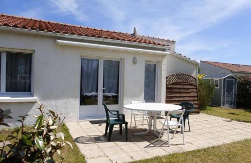 Saint-Hilaire-de-Riez House | Maison 3 pièces avec mezzanine, 6 couchages, à 5 km de la plage - calme et tout confort, parking inclus - FR-1-224-402