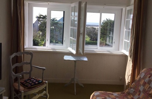 Denneville House | Maison 30m de la Plage 4 Ch - 10 Pers - vue mer Depuis L'étage - Chiens Acceptés