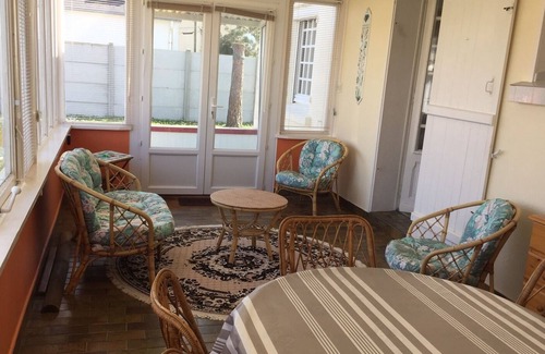 Denneville House | Maison 30m de la Plage 4 Ch - 10 Pers - vue mer Depuis L'étage - Chiens Acceptés