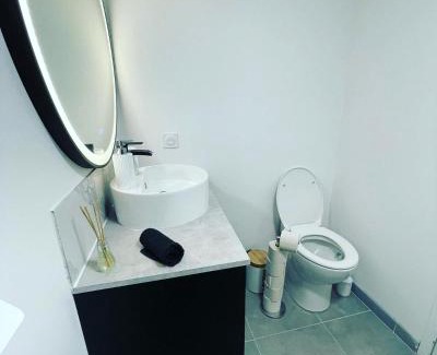 Castillon-la-Bataille House | Maison 4 personnes avec grande piscine et jacuzzi