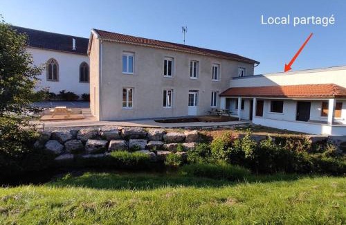 Domvallier Apartment | Maison 4 voyageurs proche circuit Mirecourt