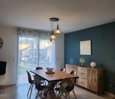 Courseulles-sur-Mer House | Maison 600m de la mer, votre escapade idéale