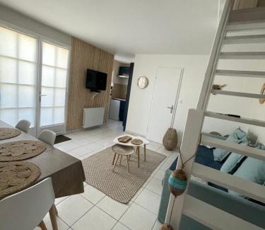 Sainte-Cecile-Plage House | Maison 6pers à 800m de la mer SAINTE-CÉCILE PLAGE