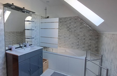 Aulnay-sous-Bois Cabin | Maison 83m2 Proche Paris Idéal J.O Paris, Villepinte, Parc Asterix, Eurodisney,