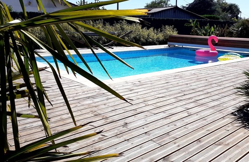 Saint-Medard-en-Jalles House | Maison Avec Piscine à 30 Minutes des Plages et de Bordeaux