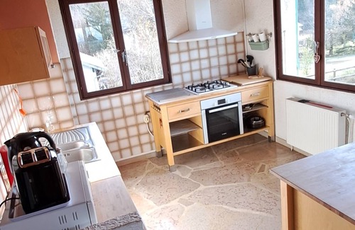Bonlieu Ski Chalet | Maison A LA Campagne Avec VUE Imprenable.proche Cascades & Lacs.ideal EN Famille