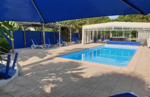 Meursac House | Maison accueillante avec piscine à Meursac + Spa