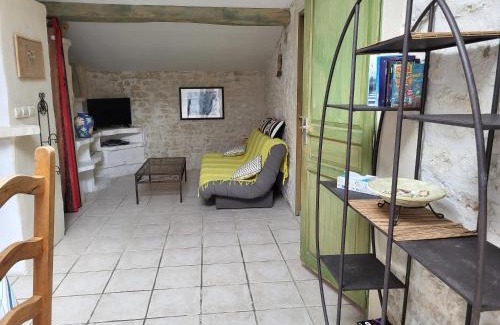 Meursac House | Maison accueillante avec piscine à Meursac + Spa