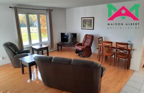 Petite-Vallee Apartment | Maison Albert