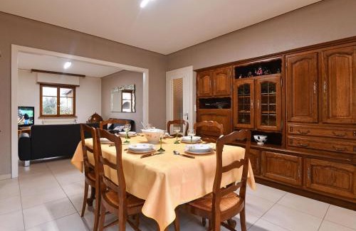 Oberentzen House | Maison Alsacienne Confortable près de Colmar - Jardin, Parking, Équipements Bébé - FR-1-744-40