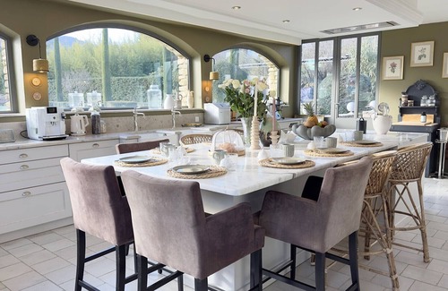 Oppede House | Maison Astrée - Luxury Provençal Villa, Heated Pool, Stunning Luberon Views