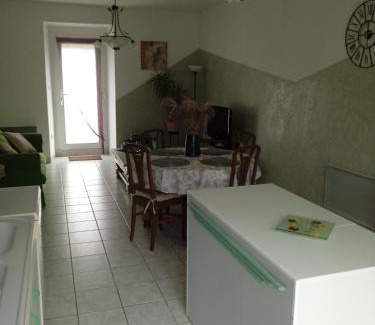 Juvigny House | Maison au 55