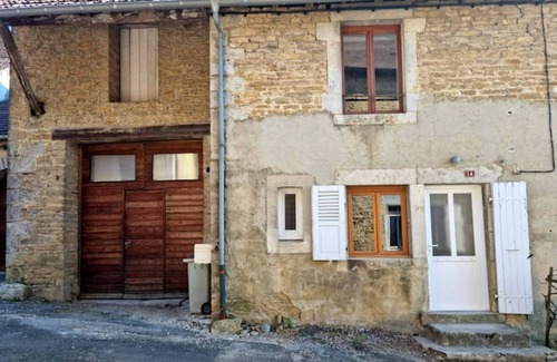 Menetru-le-Vignoble House | Maison au Cœur du Revermont
