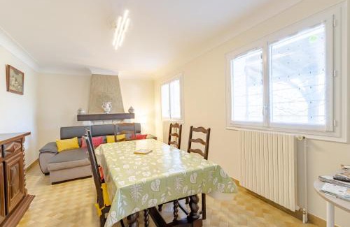 Saint-Andre-de-Double House | Maison au calme et piscine privée