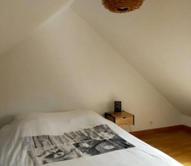 Jullouville House | Maison au calme bord de mer