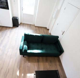 Brive-la-Gaillarde Apartment | Maison au calme, proche gare & centre-ville