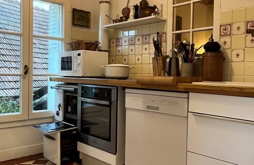 Fleurines House | Maison AU Calme Avec Jardin A 50 KM DE Paris -proche Stade ET Piscine Olympiques
