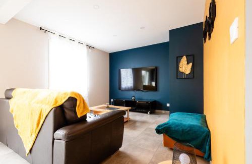 Villemandeur House | Maison au calme * parking privé * wifi