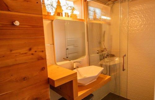 Saint-Etienne-de-Tinee Ski Chalet | Maison au cœur du village de saint Étienne de tinée