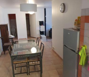 Saint-Jean-Pied-de-Port Apartment | Maison au coeur de la rue pietonne