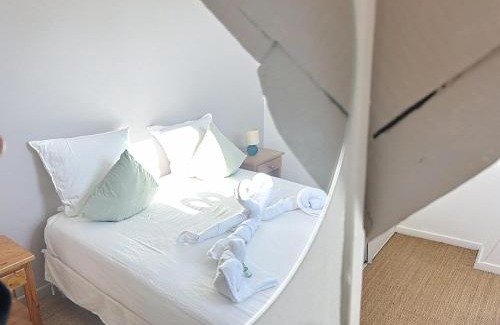 Margny-les-Compiegne Apartment | Maison Auriane 3 minutes de la gare