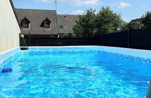 Friville-Escarbotin House | Maison avec piscine proche des plages