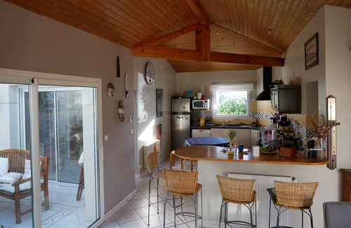 Martignas-Sur-Jalle House | Maison Avec Patio et Jardin au Calme à 10 min Aéroport et 25 du Bassin ou Océan