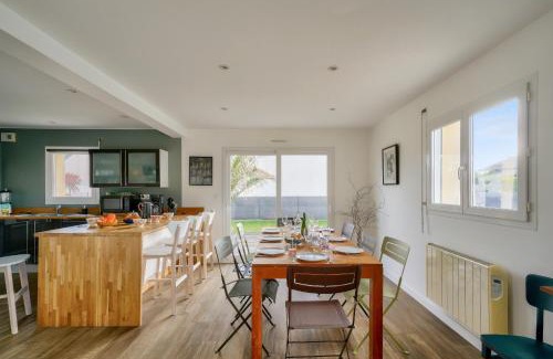 Plobannalec-Lesconil House | Maison avec piscine pour 8 - 500m de la plage