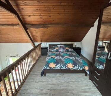 Saint-Bonnet-Troncais House | Maison avec jardin clos, à quelques pas de la forêt de Tronçais