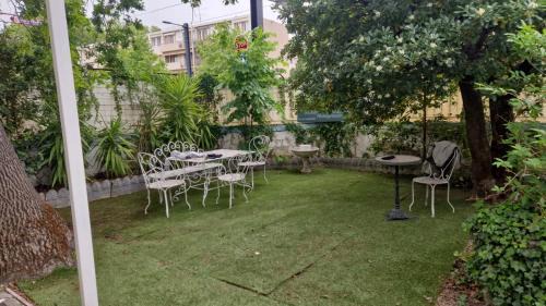 Avignon Apartment | Maison avec Jardin Terrasse Parking à 9 min centre