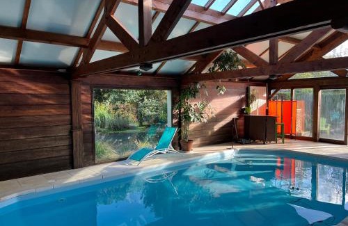 Vire House | Maison avec piscine et sauna à Vire