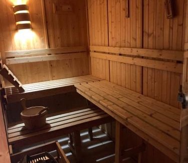 Vire House | Maison avec piscine et sauna à Vire