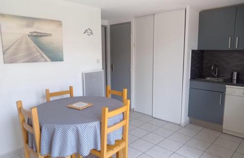 Sainte-Marie-Plage House | Maison avec terrasse et piscine dans résidence à 6min de la plage