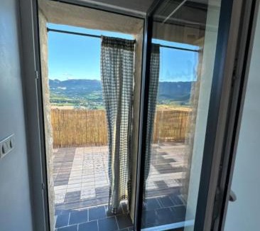 Mirabel-et-Blacons House | Maison avec toit terrasse dans le vieux Mirabel