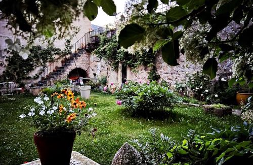 Avallon Bed & Breakfast | Maison Beurdelaine