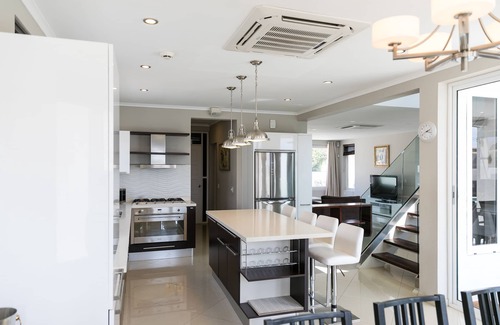 Koyari Villa | MAISON BLANCHE ARUBA (Last minute deals in the description)