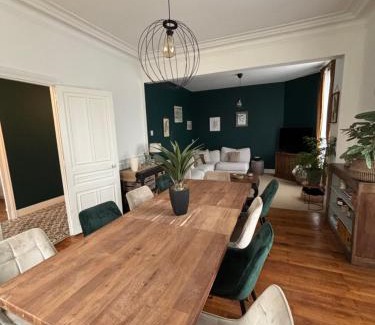 Montrichard Val de Cher House | Maison Bourgeoise Élégante pour 10 Pers Confort Moderne & Charme à Montrichard