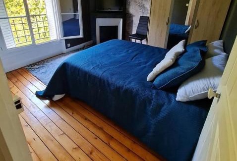 Melun House | Maison Briand - Petite chambre chez l'habitant - Melun Centre - Wifi, Netflix, Smart TV, Lit à mousse mémoire de forme
