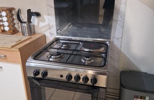 Luneville House | Maison calme avec 3 chambres, proche centre-ville Lunéville & gare, accès facile à Nancy - FR-1-584-106
